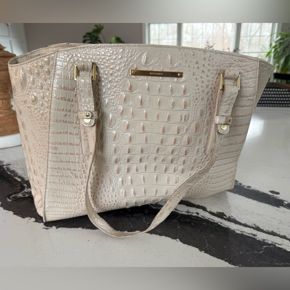 Brahmin Cream/Gold -Embossed Tote Bag - Picture 1 of 7